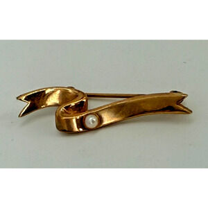 Vintage AVON 1984 Ribbon Brooch Gold Tone with Faux Pearl Accent Pin